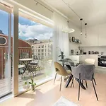 Апартаменты Bright & Comfortable In Trendy Carlsberg