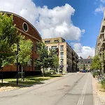 Апартаменты Bright & Comfortable In Trendy Carlsberg