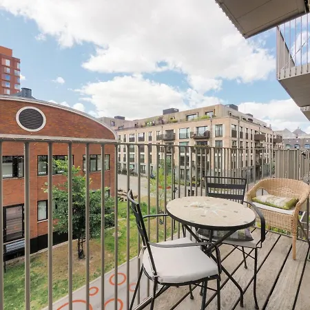 Lägenhet Bright & Comfortable In Trendy Carlsberg