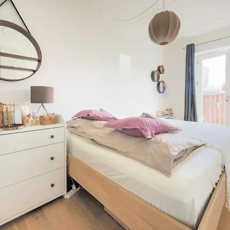 Bright & Comfortable In Trendy Carlsberg * Copenhagen