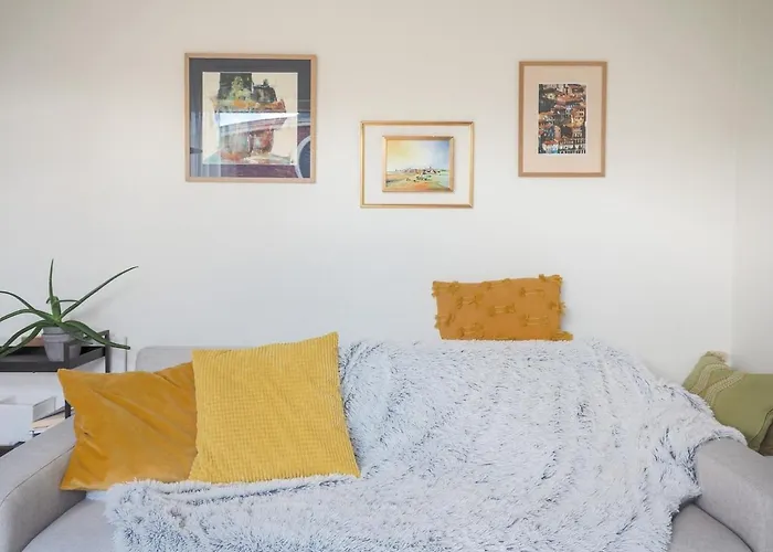 Bright & Comfortable In Trendy Carlsberg Copenhagen