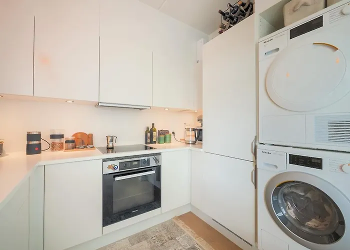 Bright & Comfortable In Trendy Carlsberg Copenhagen