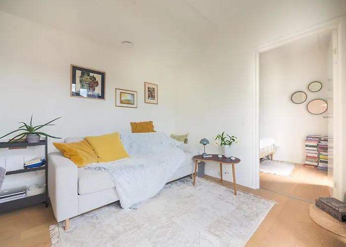 Bright & Comfortable In Trendy Carlsberg * Copenhagen