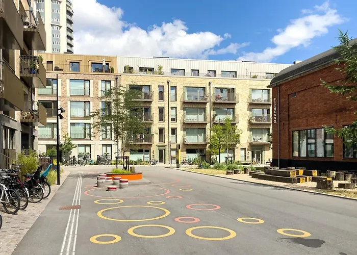 Bright & Comfortable In Trendy Carlsberg *